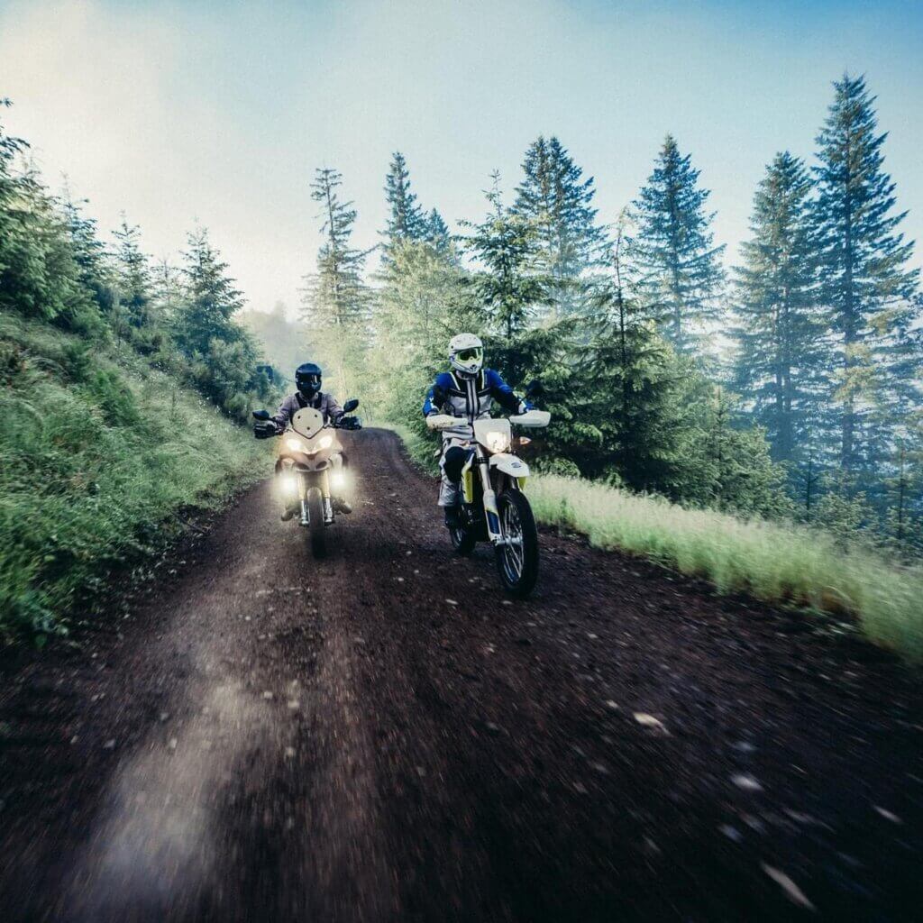 Quần áo bảo hộ moto