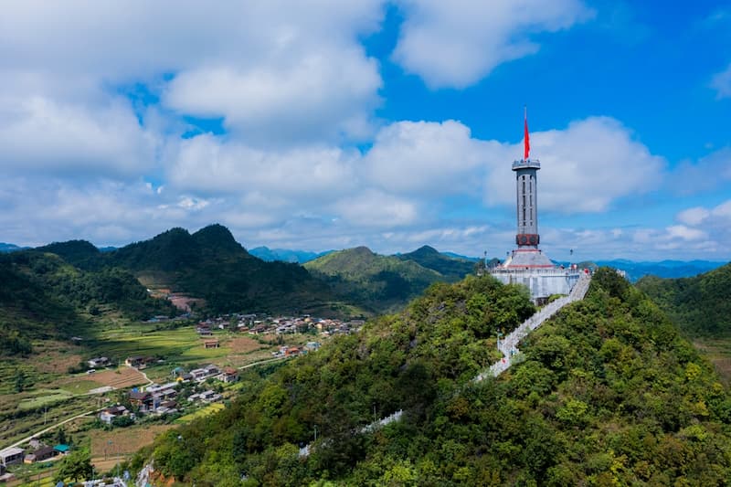 cột cờ Lũng Cú