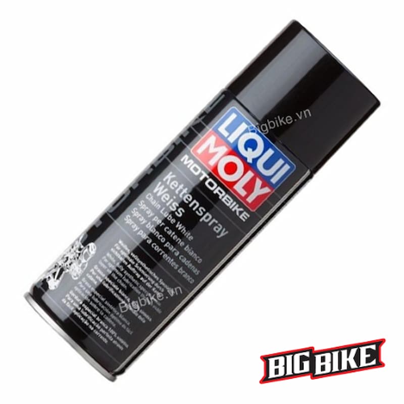 kiểm tra các bộ phận xe trước cho chuyến đi