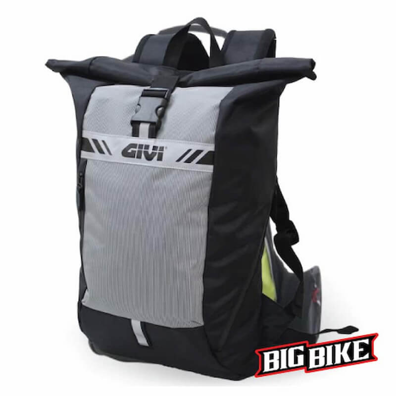 kiểu dáng và tông màu của balo givi thu hút nhiều biker