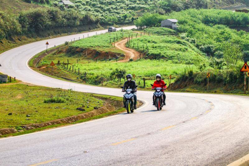 cách xuống dốc cho xe côn